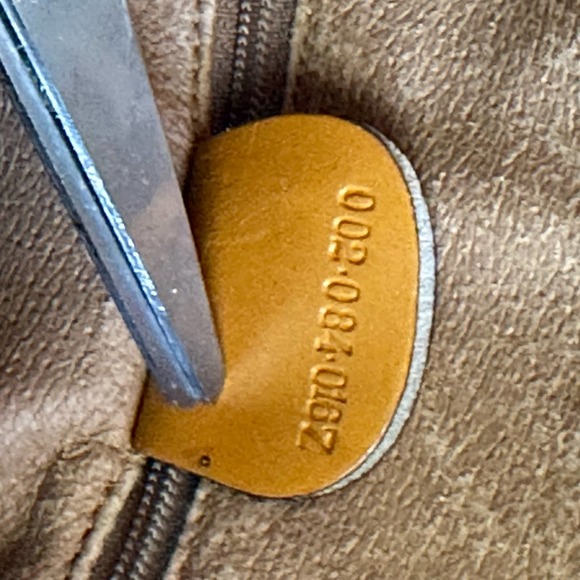 Gucci Cream and Tan Shoulder Bag - Picture 8 of 16